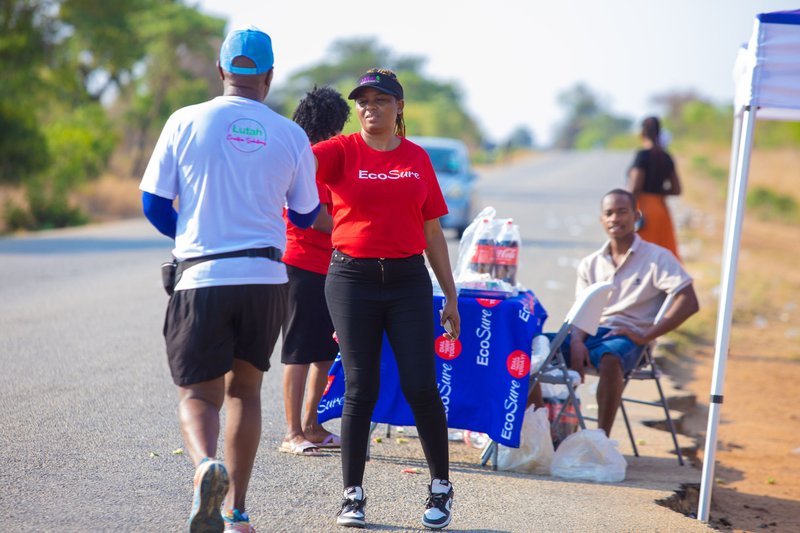 Community of runners celebrating together